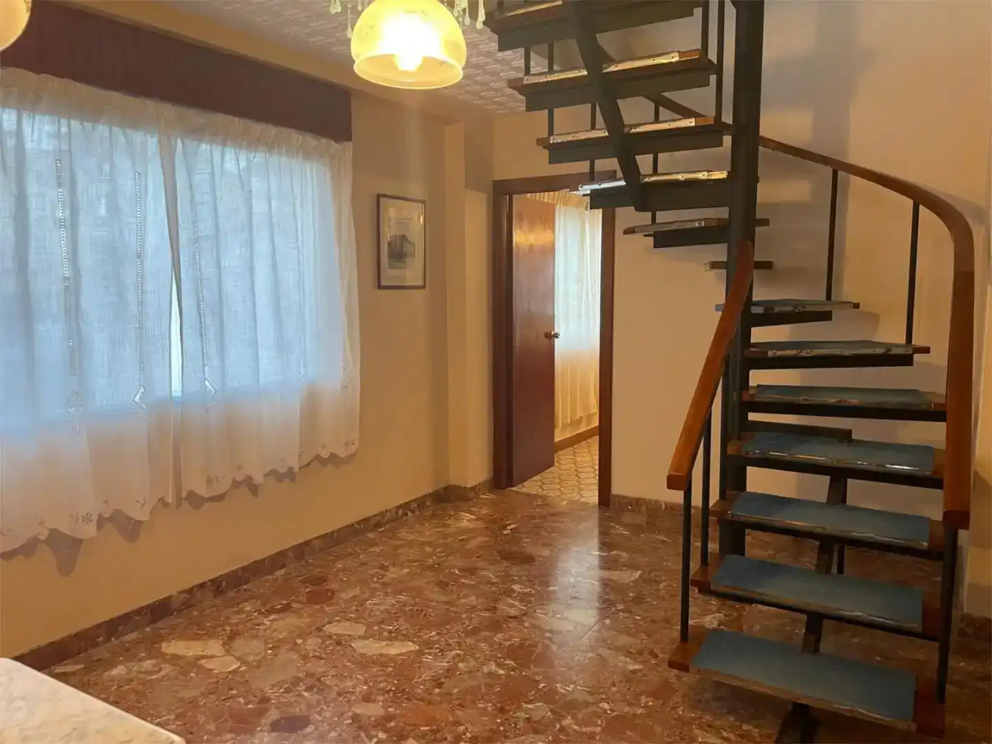 Piso en venta en Ponteceso con Amueblado y Balcón