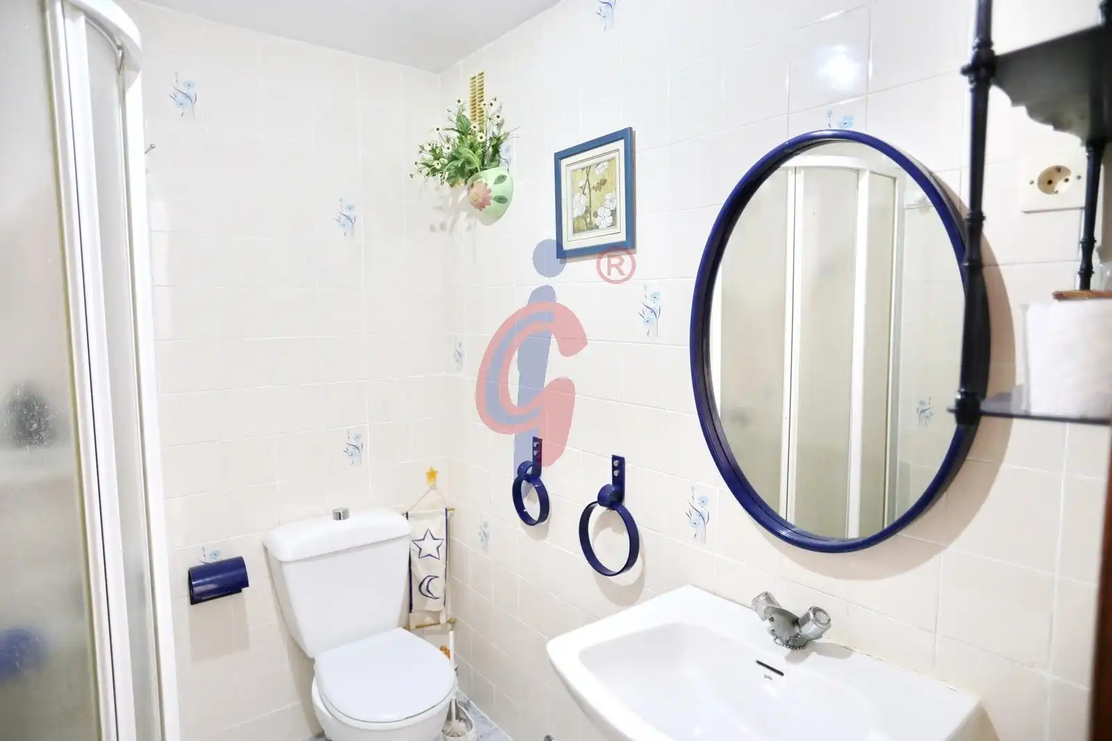 Baño de Piso en venta en Guardamar del Segura con Amueblado