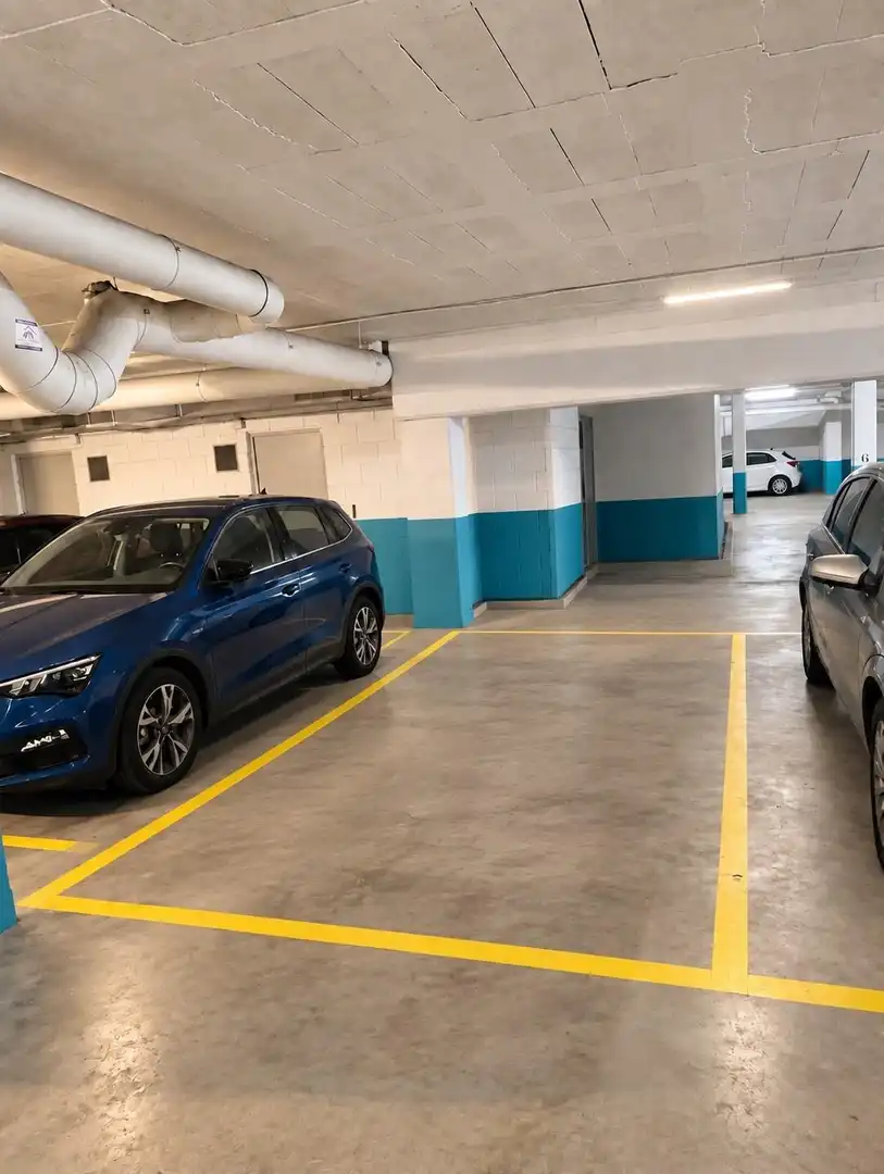 Parking de Piso en venta en Terrassa con Aire acondicionado, Calefacción y Terraza