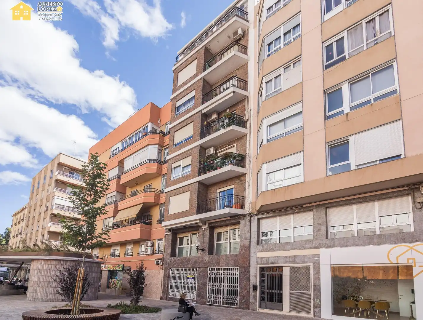 Vista exterior de Ático en venta en Elche / Elx con Terraza y Balcón