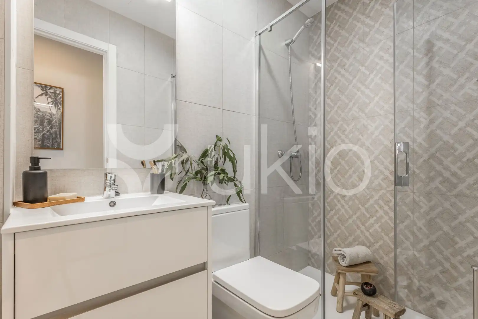 Baño de Apartamento de alquiler en Madrid con Aire acondicionado, Calefacción y Terraza