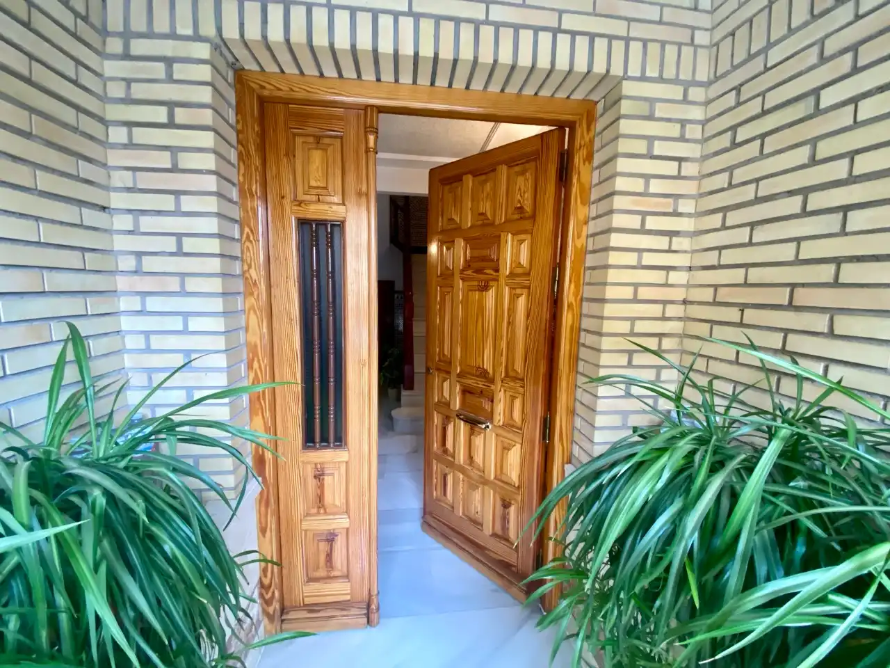 House with terrace for sale in Calle Padre López, imagen 2