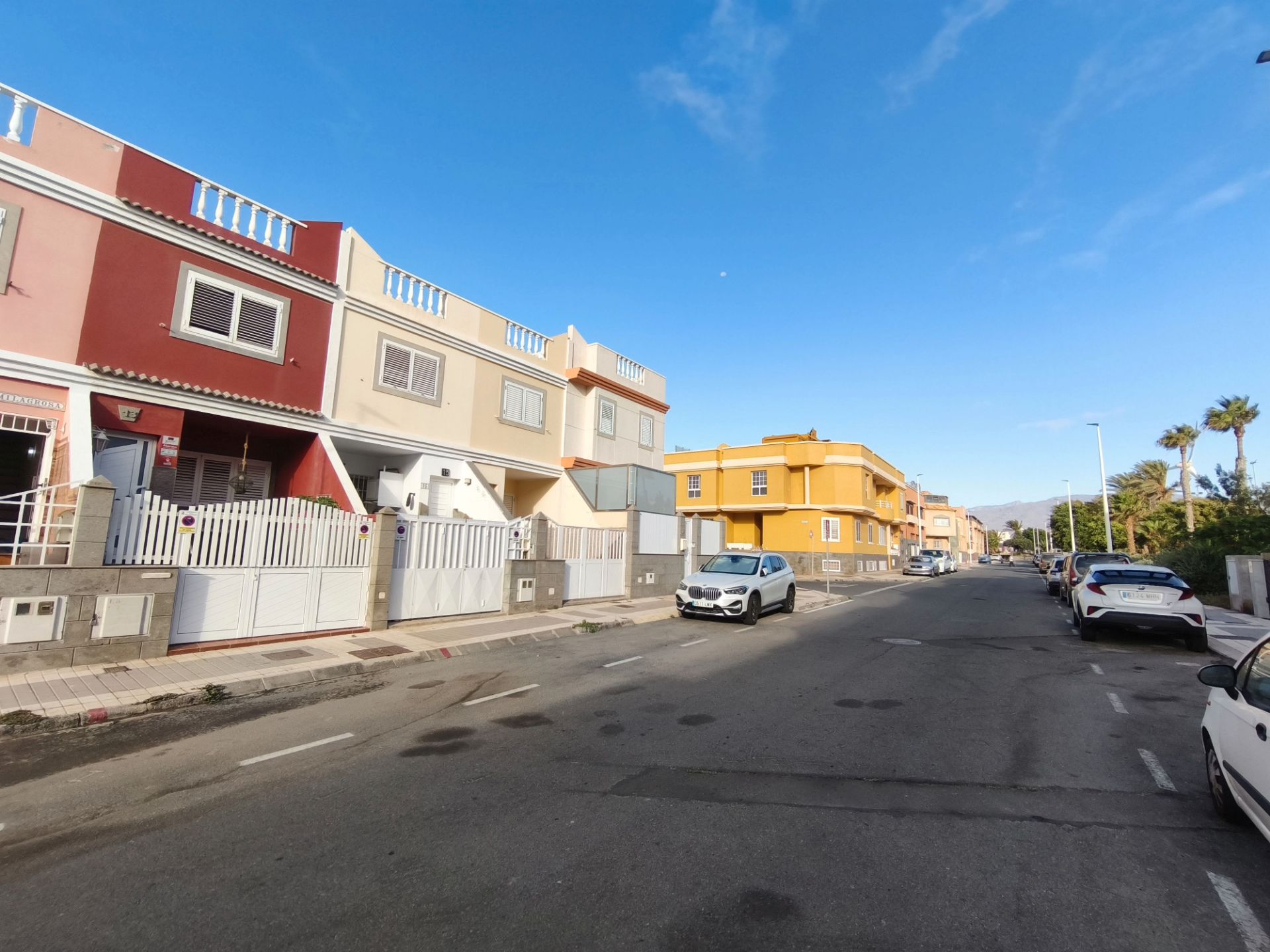 Vista exterior de Casa adosada en venta en Santa Lucía de Tirajana con Terraza y Trastero