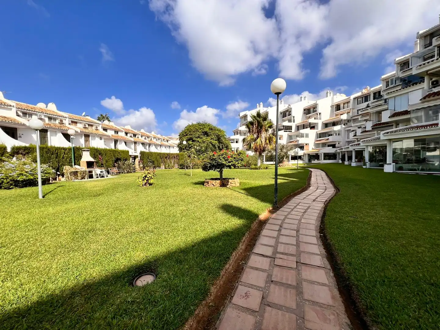 Apartamento de alquiler en Mar de Calahonda, 3, Calahonda
