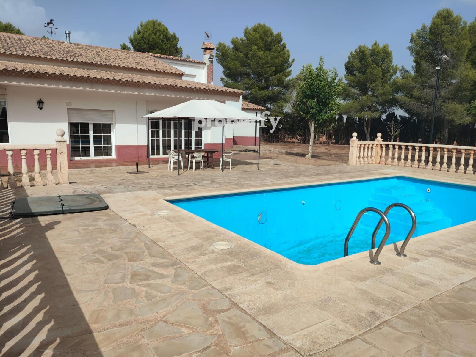 Swimming pool of House or chalet for sale in Pedro Muñoz  with Heating, Swimming Pool and Oven