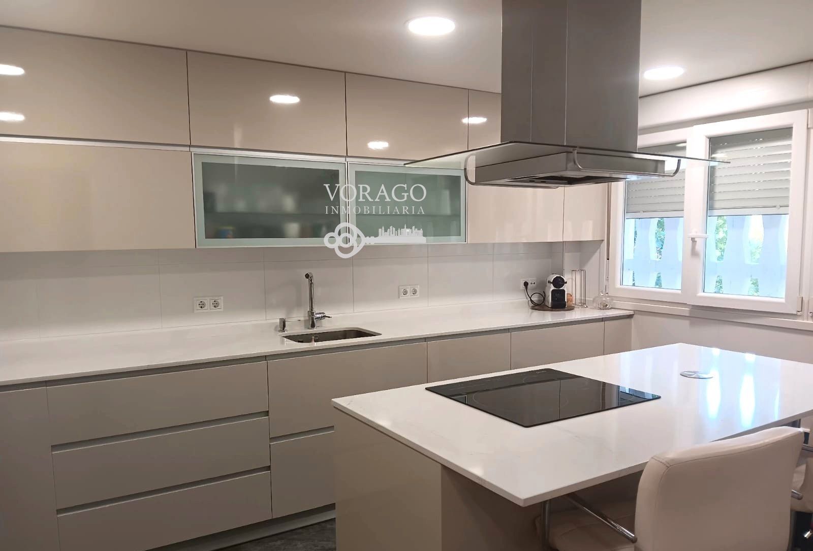 Küche von Wohnung zum verkauf in Meco mit Heizung