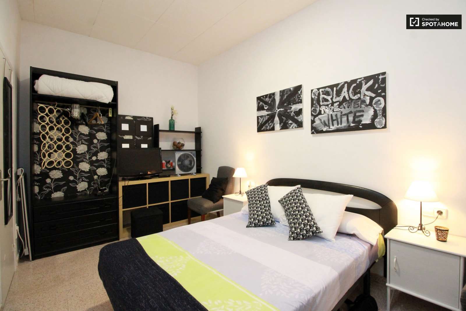 Apartment to share in El Raval