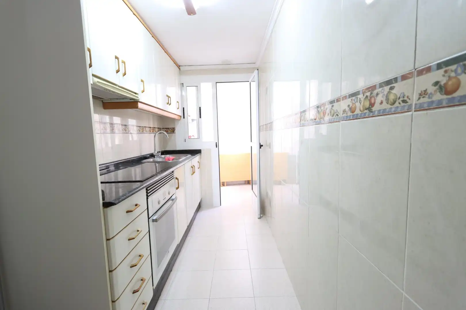 Appartamento con terrazza in affitto a Sagunto ciudad, imagen 4
