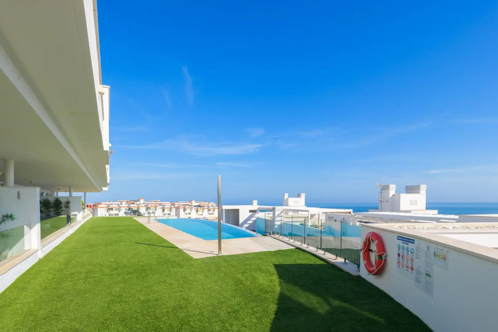 Swimming pool of Apartments for sale in La Capellanía - El Higuerón