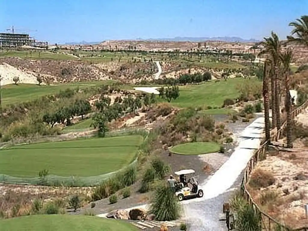 Terreny residencial en venda a Golf Valle Este, imagen 7