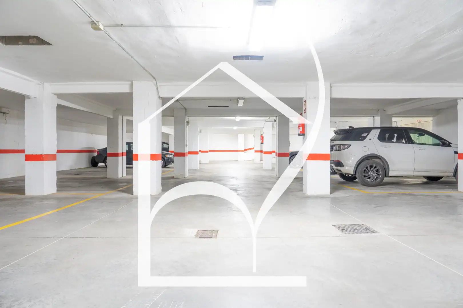 Parkplatz von Garage zum Verkauf in Salamanca