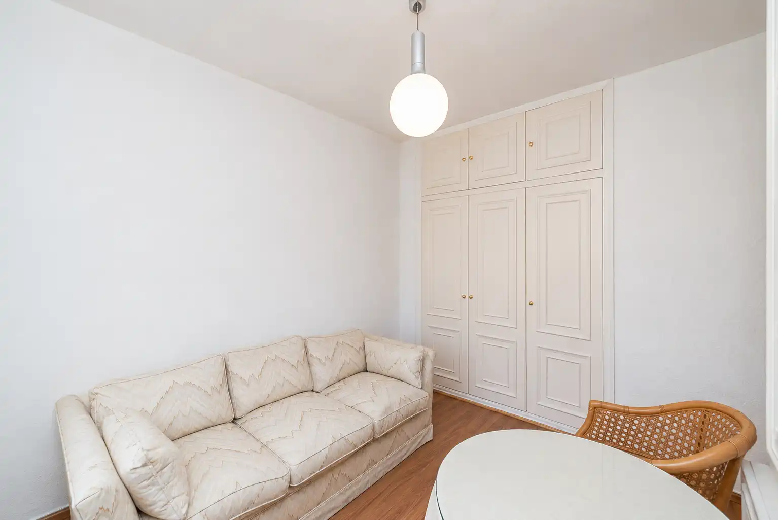Sala d'estar de Casa o xalet en venda en Pozuelo de Alarcón amb Calefacció, Jardí privat i Terrassa