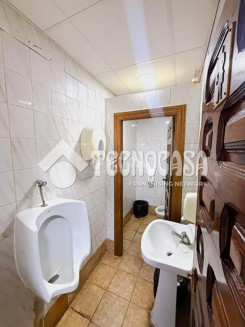 Baño de Casa o chalet en venta en Torrejoncillo del Rey con Aire acondicionado, Calefacción y Jardín privado