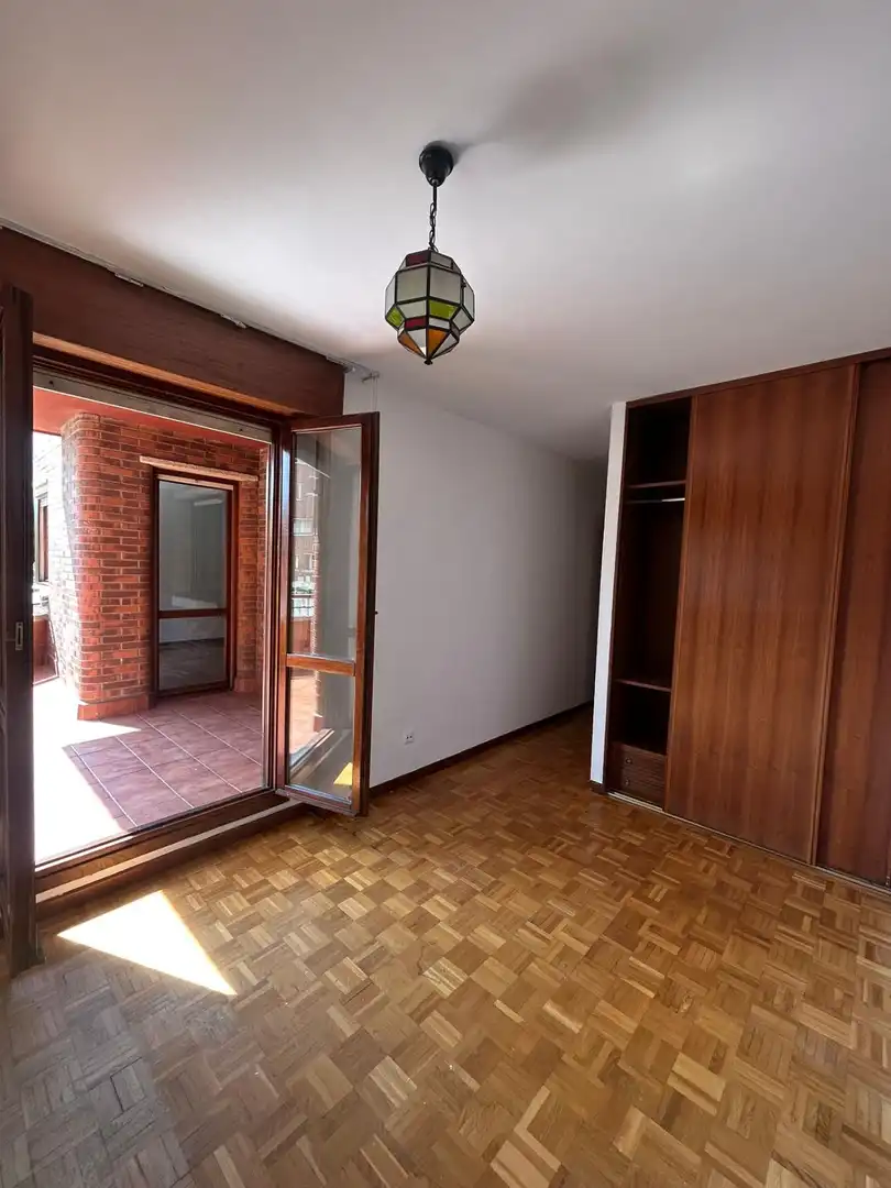 Flat for rent in Oviedo   with Heating, Private garden and Terrace