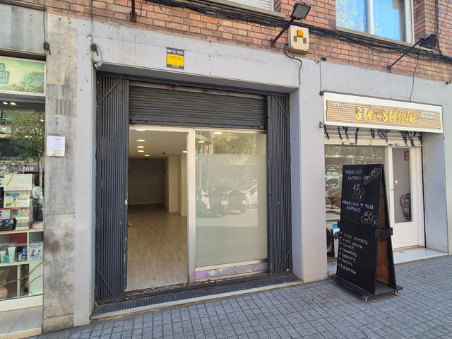 Local comercial en Alquiler en Passeig Maragall en La Font d'en Fargues