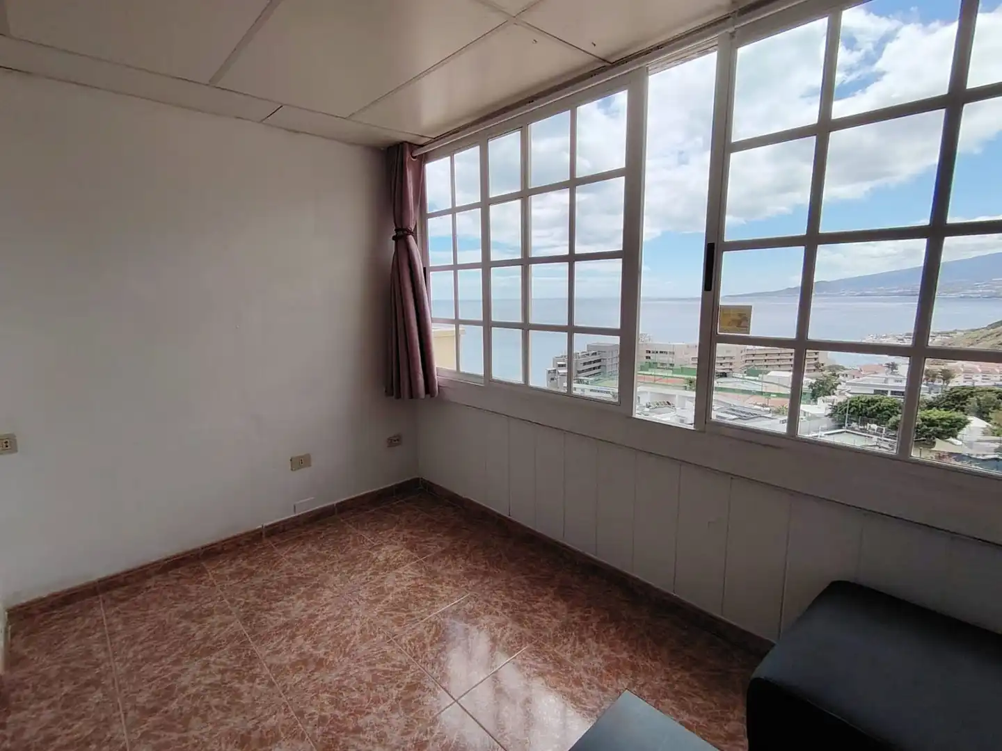 Habitación de Piso en venta en El Rosario con Terraza