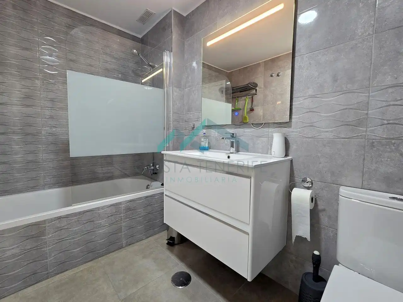 Bajo con ascensor en venta en Calle Mar de Leva 27, imagen 22