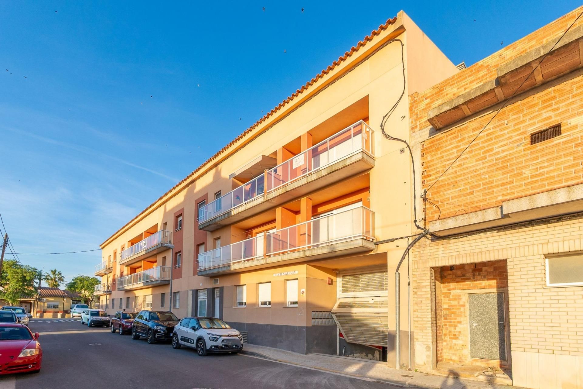 Exterior view of Flat for sale in Deltebre  with Air Conditioner and Terrace