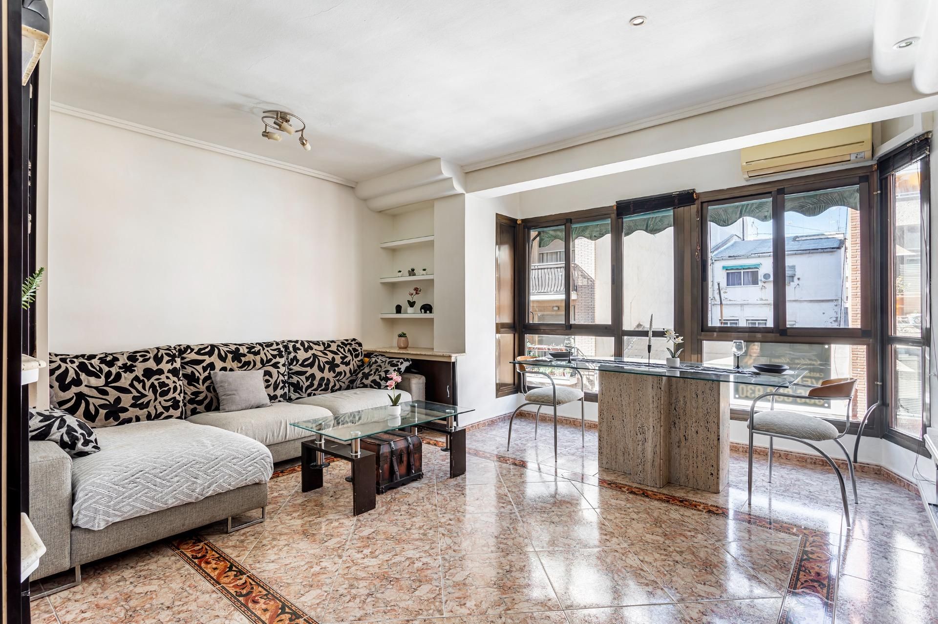 Sala de estar de Piso en venta en  Valencia Capital