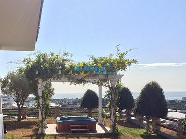 Haus zum Verkauf in Torrox Pueblo