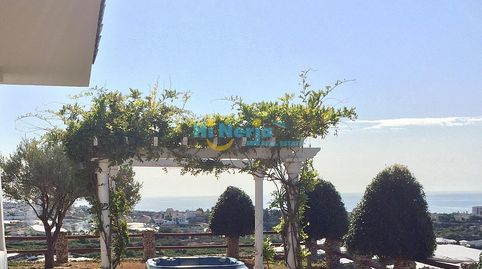 VILLA DE LUJO CON VISTAS PANÓRAMICAS AL MAR, CON GRAN GARAJE, JARDÍN Y TERRAZAS  TORROX COSTA