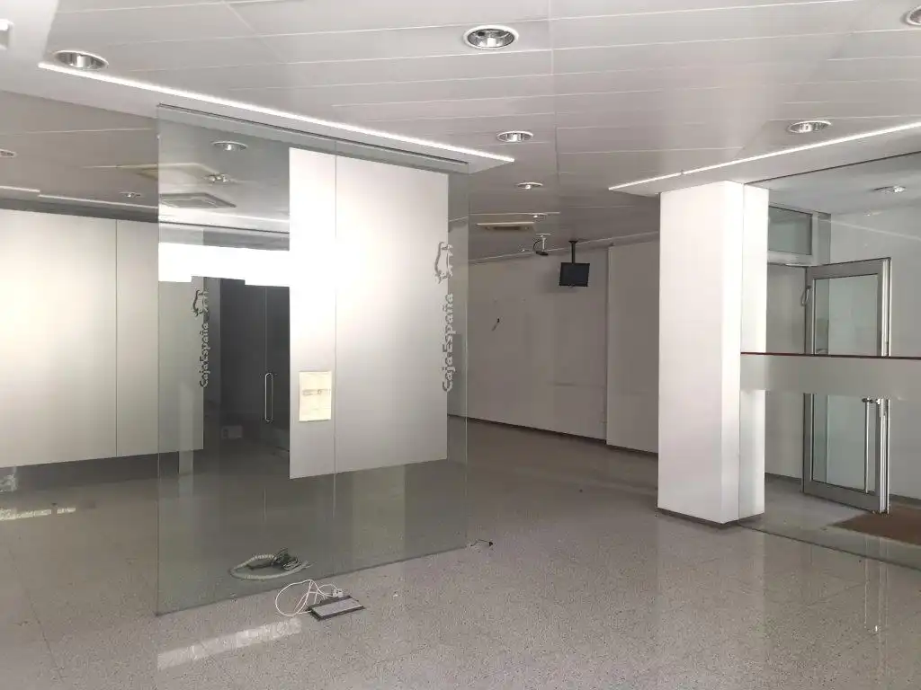Local comercial en venda a Triana, imagen 2