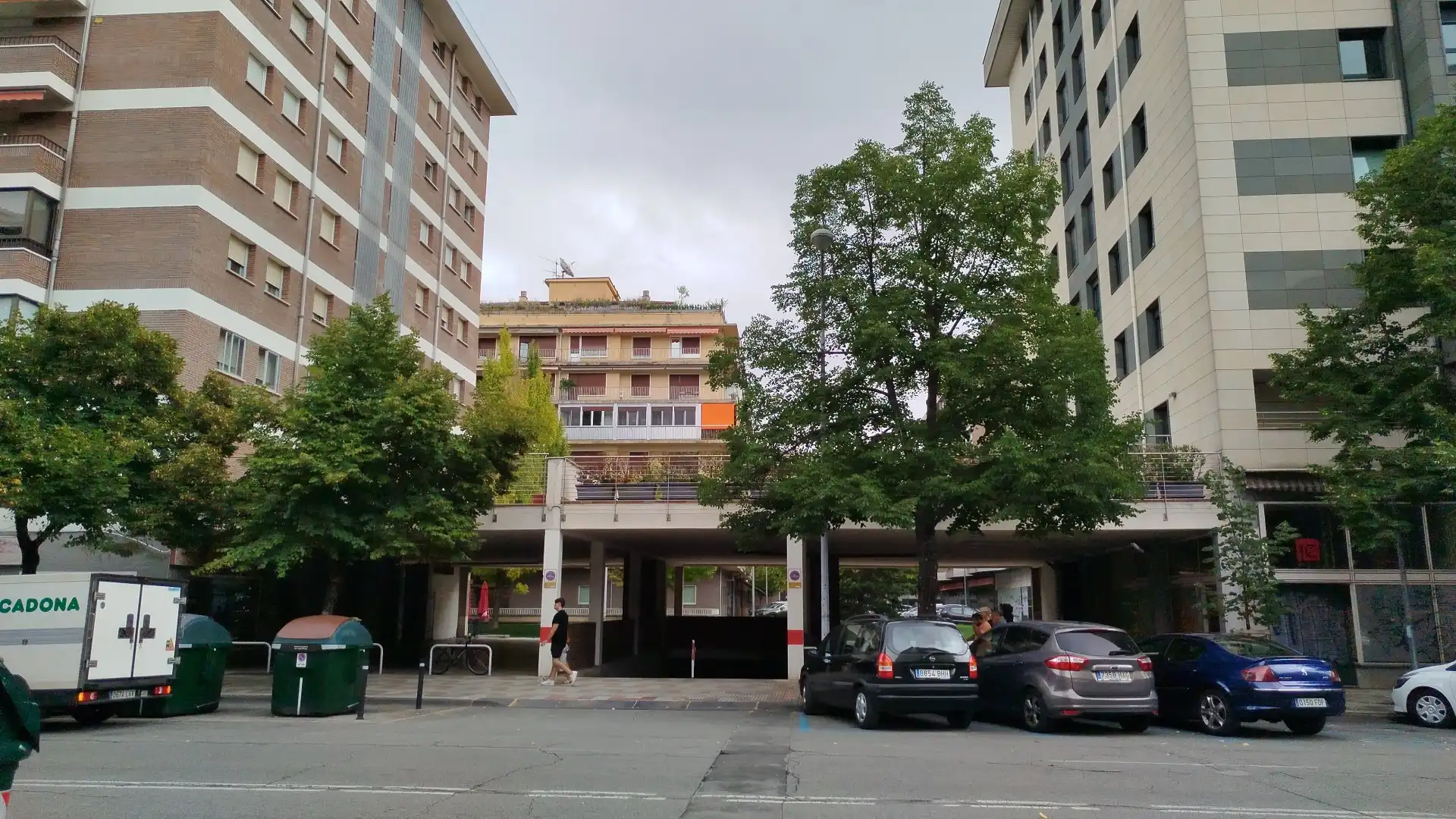 Vista exterior de Garatge de lloguer en  Pamplona / Iruña