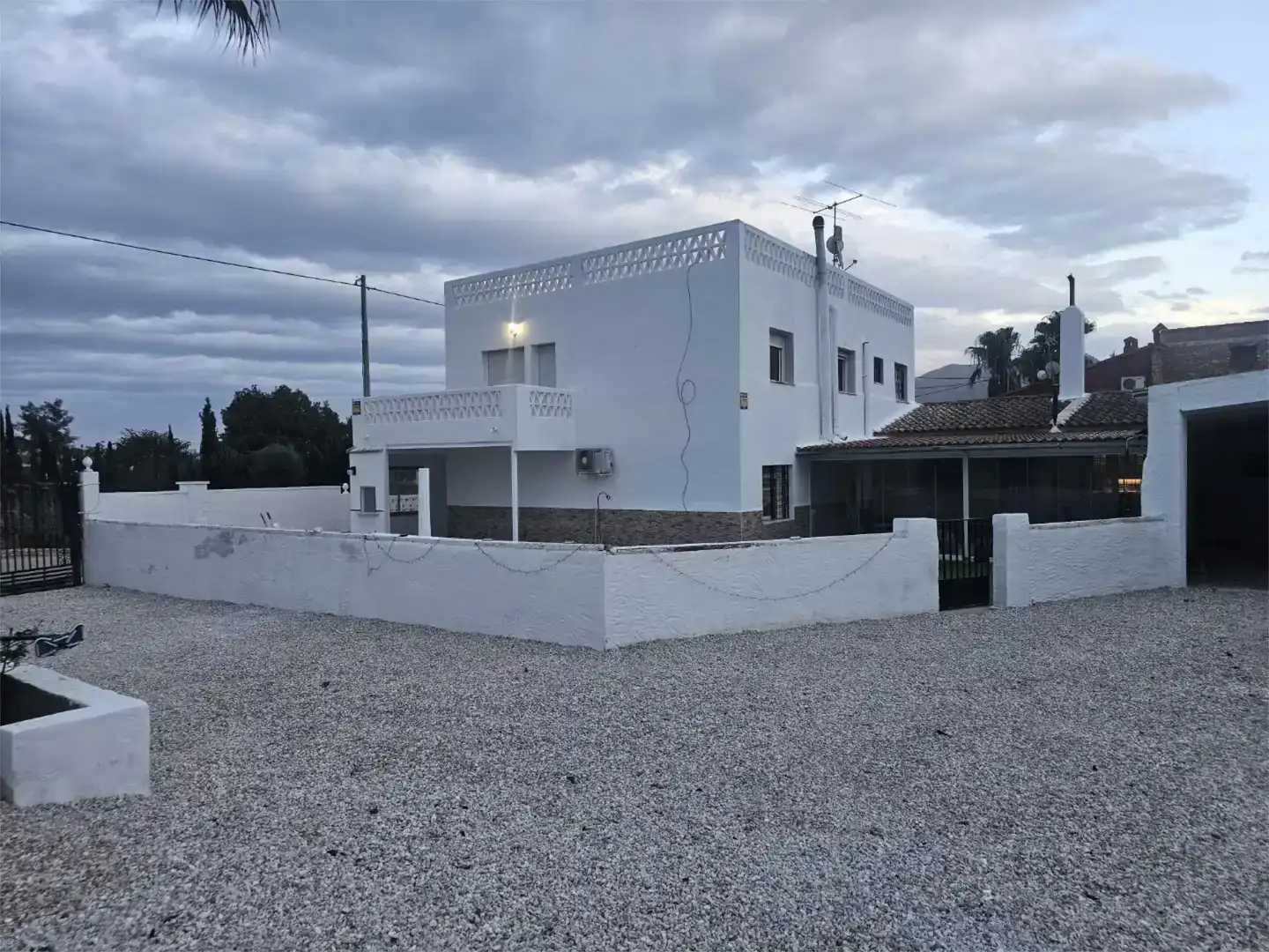 Vista exterior de Finca rústica en venda en Granja de Rocamora amb Aire condicionat, Piscina i Balcó