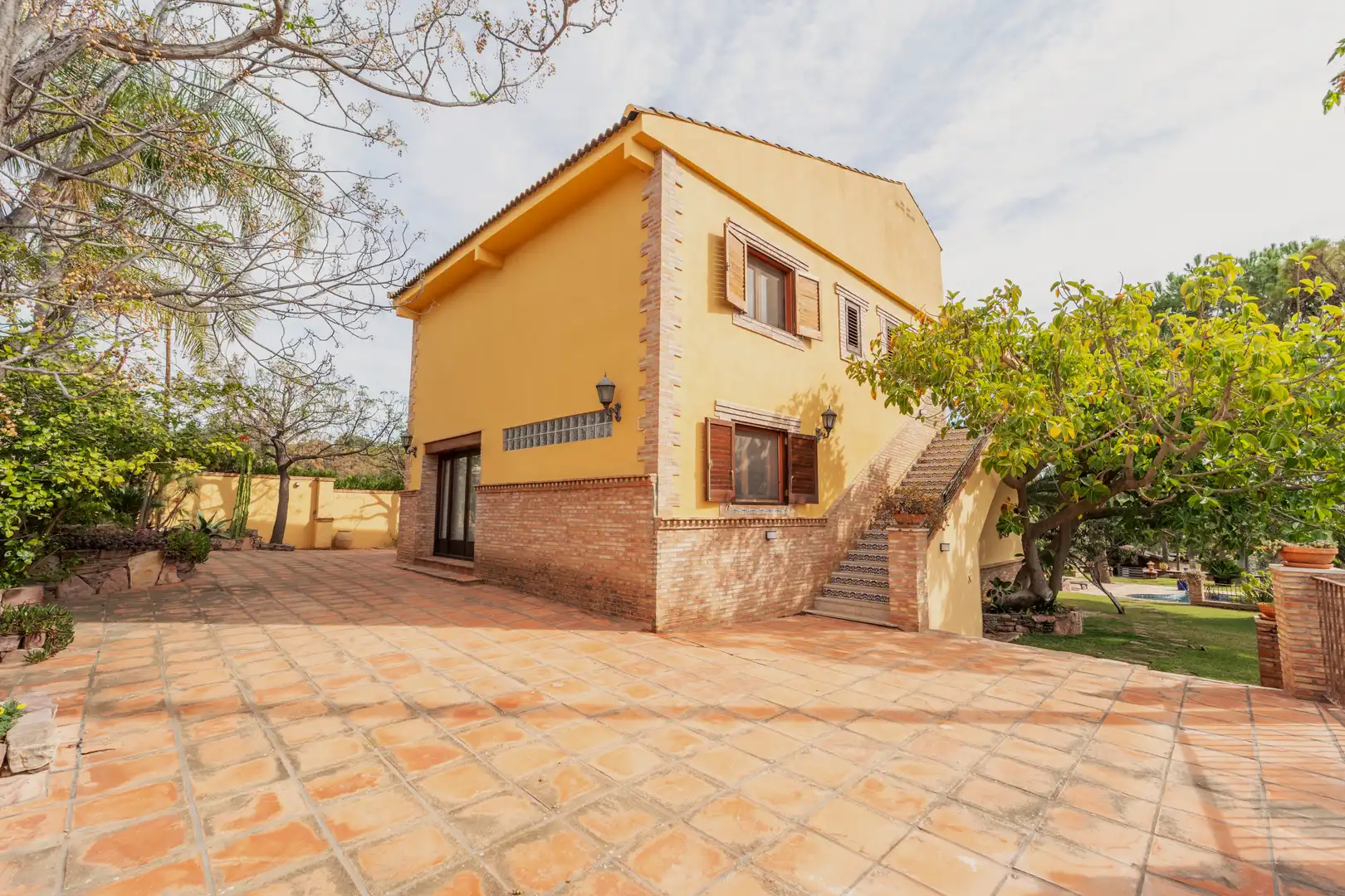 Vista exterior de Casa o xalet en venda en Náquera amb Aire condicionat, Calefacció i Jardí privat