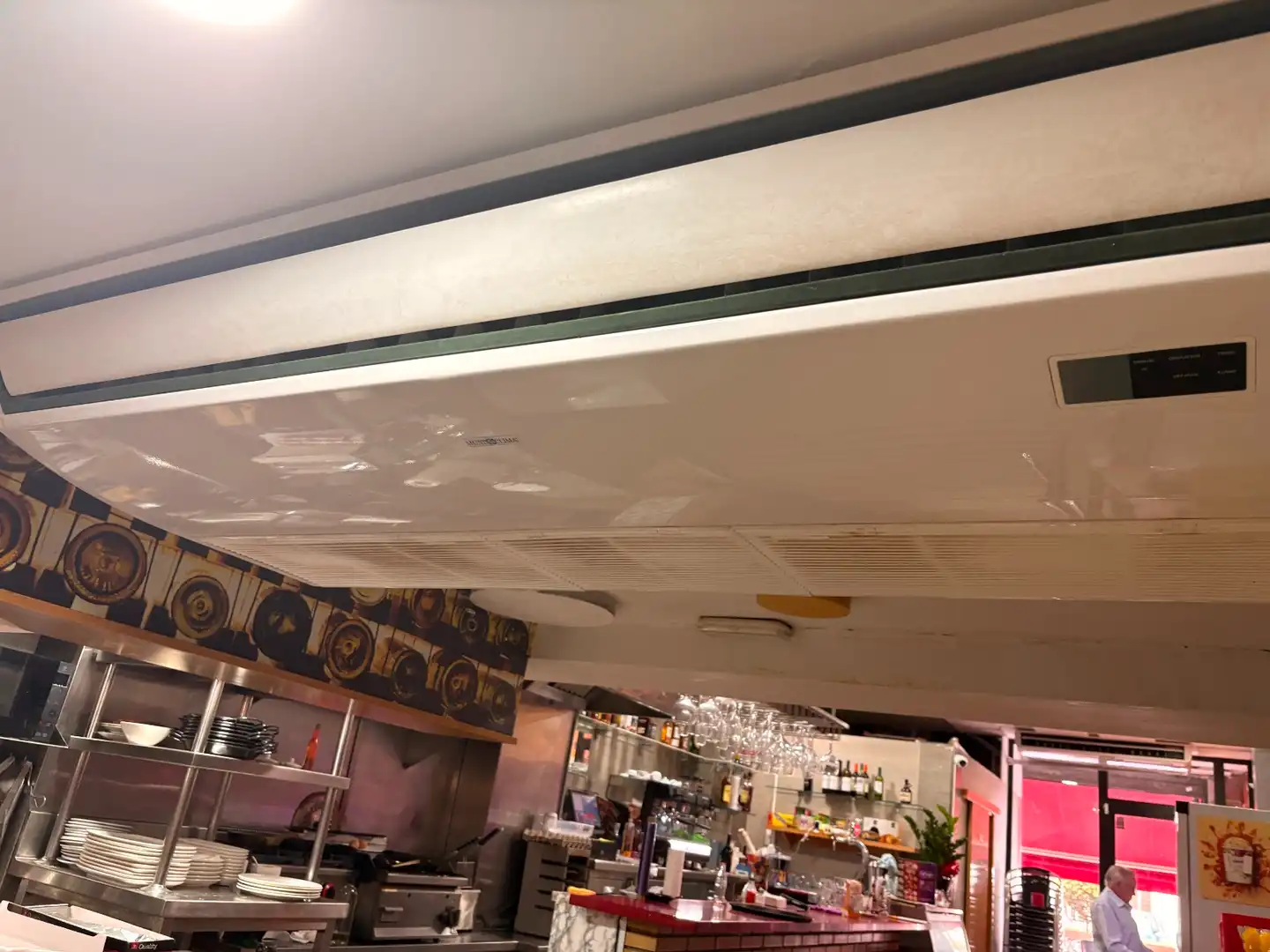 Local comercial en traspàs a Sagnier - Plaça de Catalunya, imagen 3
