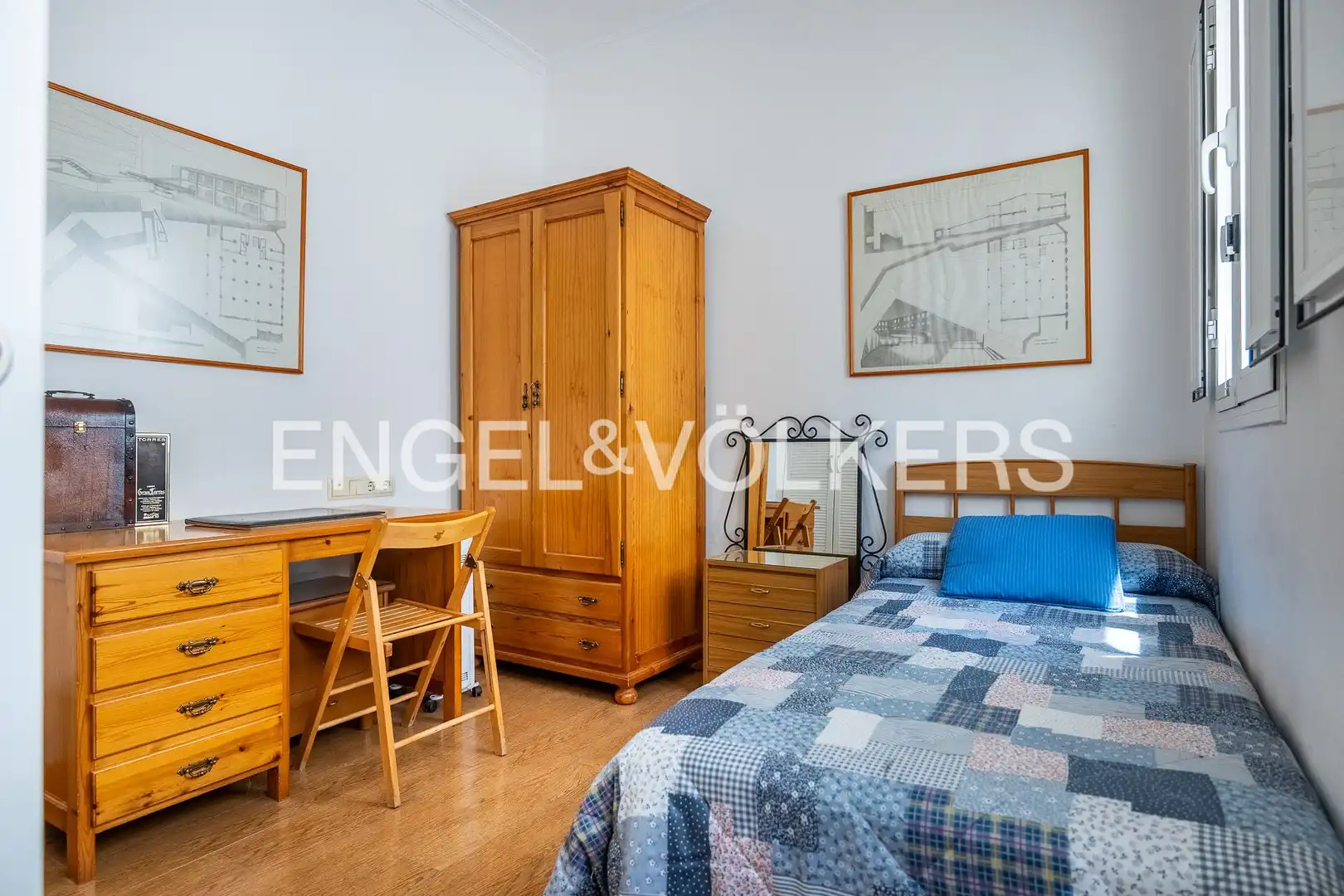 Habitación de Dúplex en venta en Sevilla con Aire acondicionado, Calefacción y Amueblado
