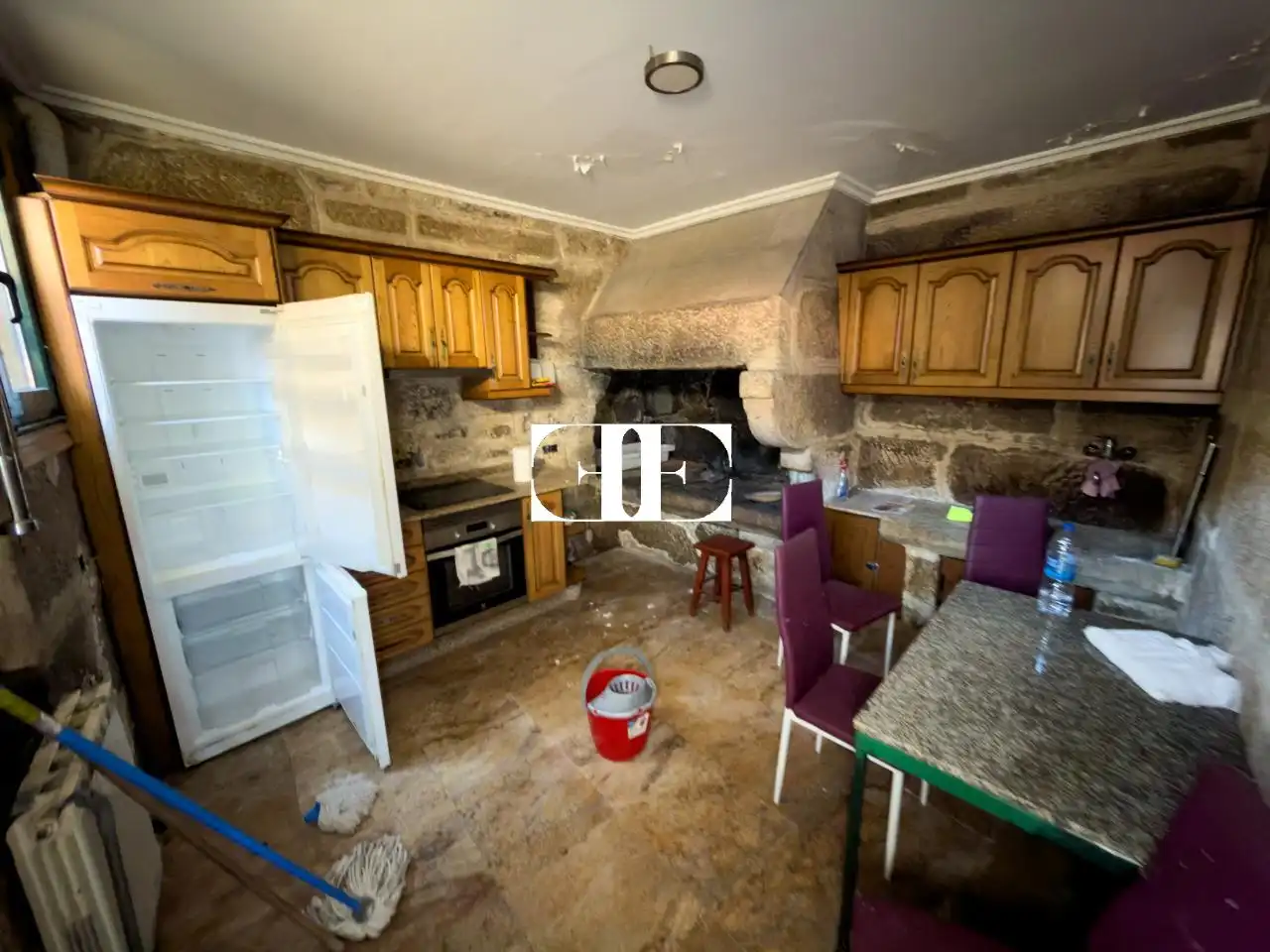Cocina de Casa o chalet en venta en Redondela con Calefacción y Jardín privado