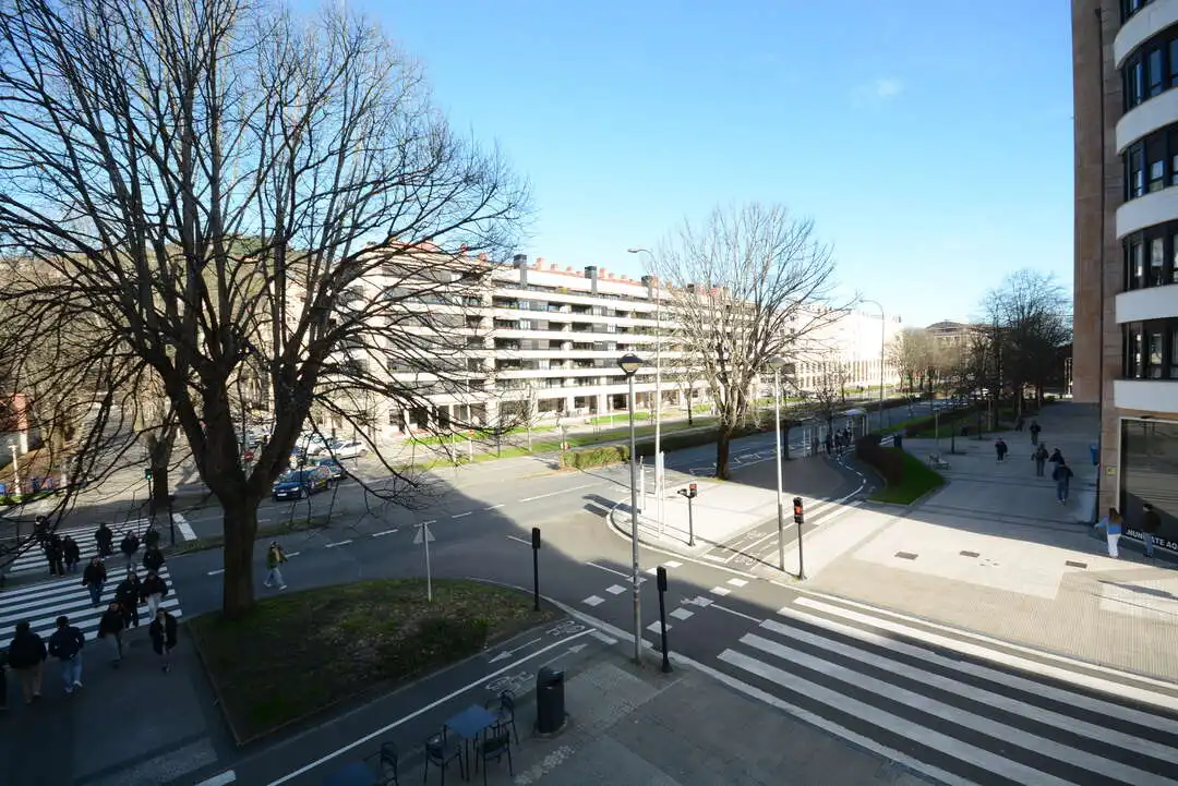 Vista exterior de Piso en venta en Donostia - San Sebastián  con Calefacción, Terraza y Trastero