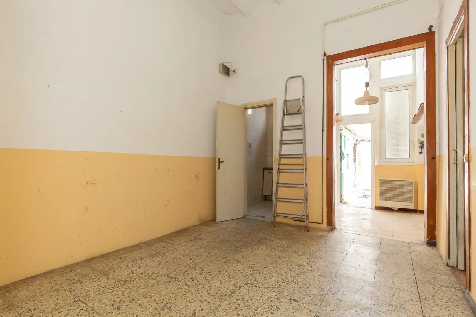 Planta baja en venta en Barcelona con Terraza, Amueblado y Balcón