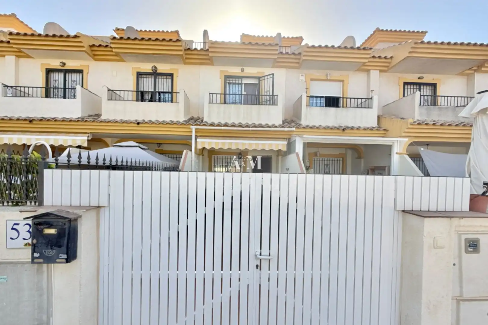 Außenansicht von Einfamilien-Reihenhaus zur Miete in San Javier mit Terrasse, Schwimmbad und Möbliert