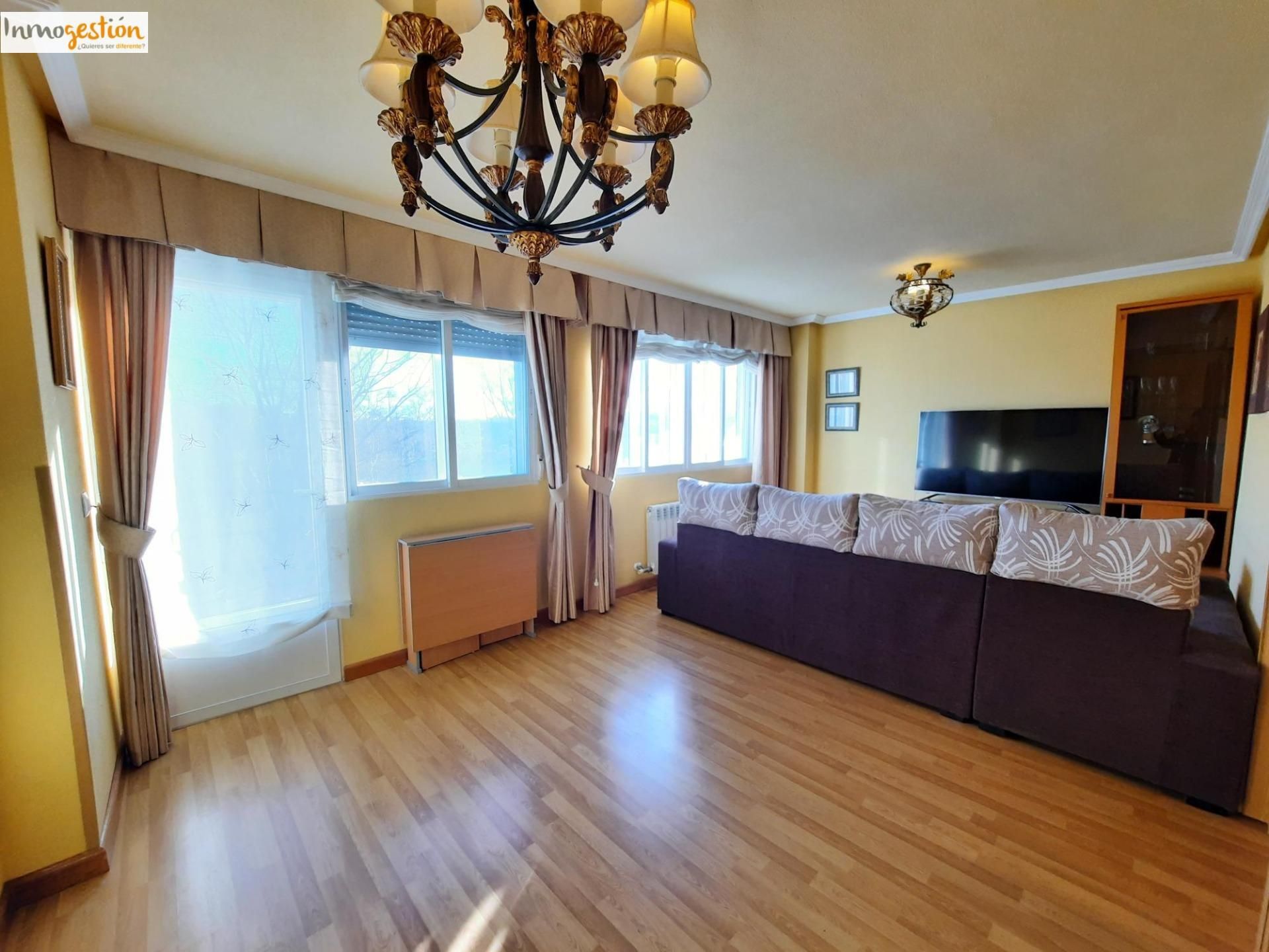 Living room of Single-family semi-detached to rent in Tudela de Duero  with Heating, Terrace and Balcony