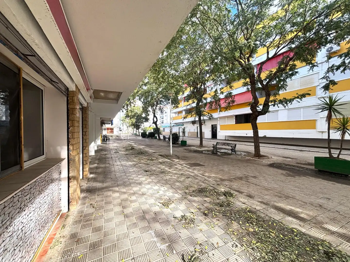 Local comercial en venda a El Portil, imagen 2