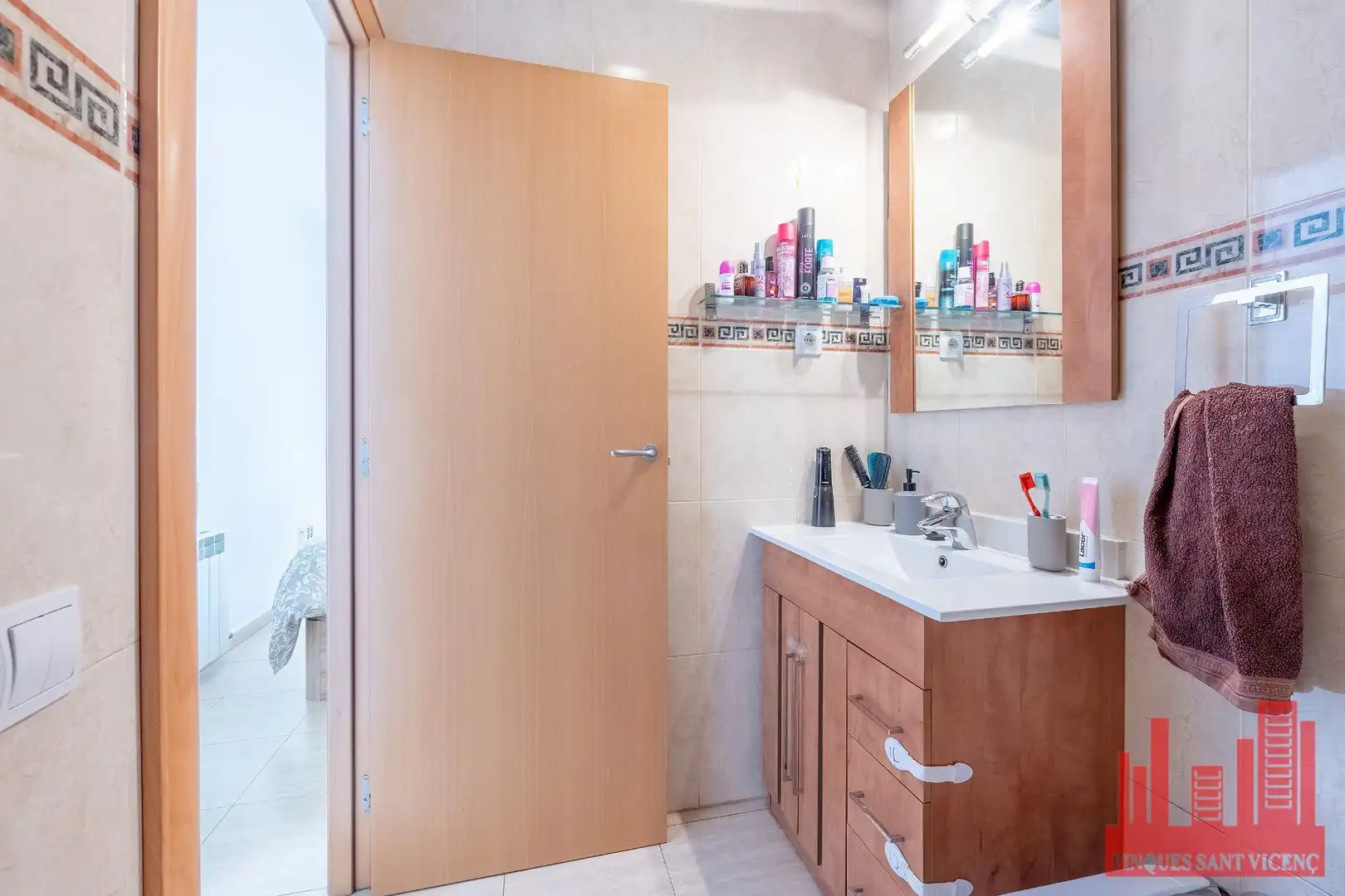 Bathroom of Flat for sale in Sant Vicenç Dels Horts  with Air Conditioner and Heating
