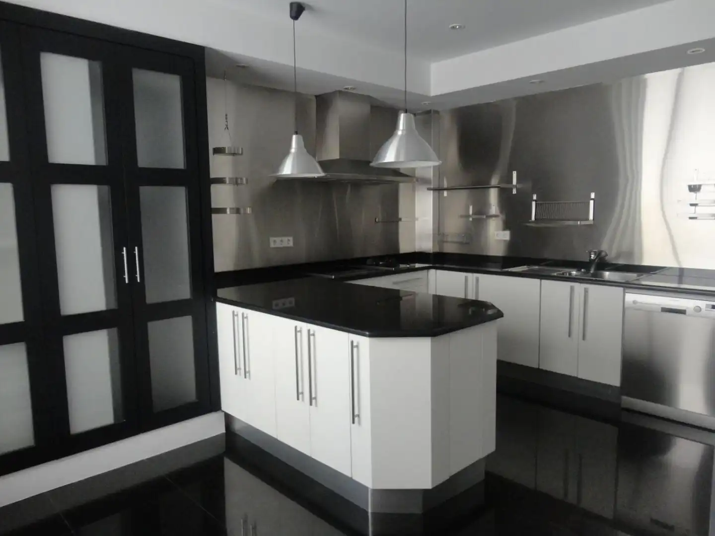 Cocina de Piso de alquiler en Madrid con Calefacción