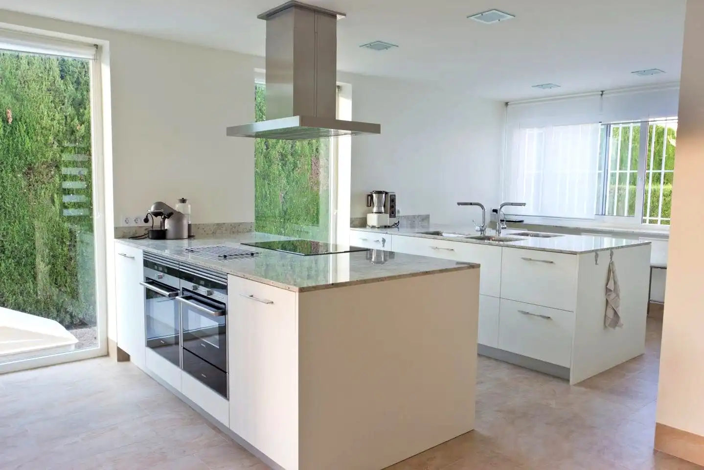 Cocina de Casa o chalet en venta en Benicasim / Benicàssim con Aire acondicionado, Jardín privado y Terraza