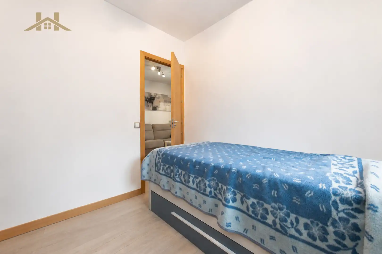 Bedroom of Flat for sale in Madrid  with Air Conditioner, Heating and Furnished