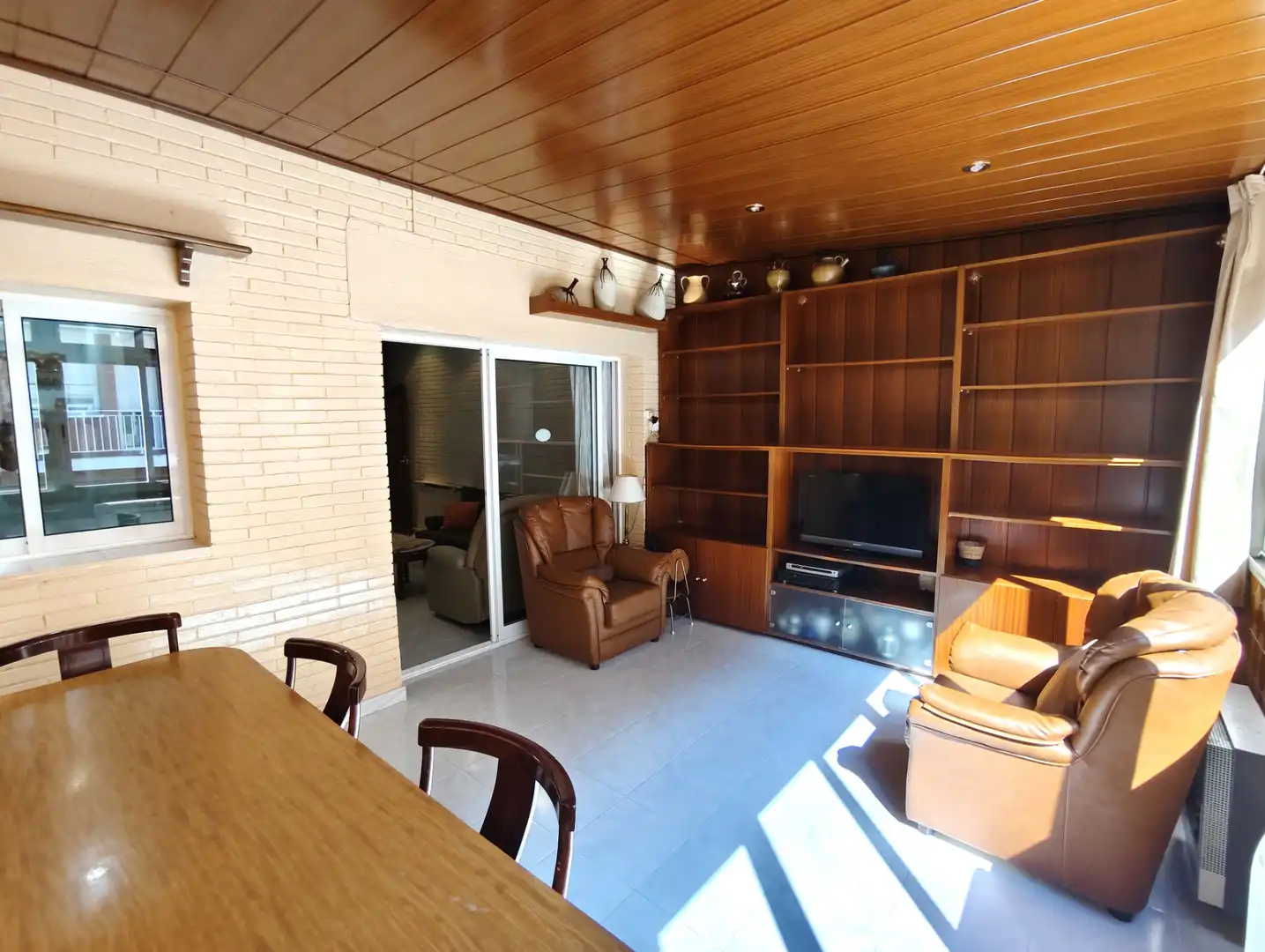 Sala d'estar de Casa adosada en venda en Badalona amb Aire condicionat, Calefacció i Terrassa