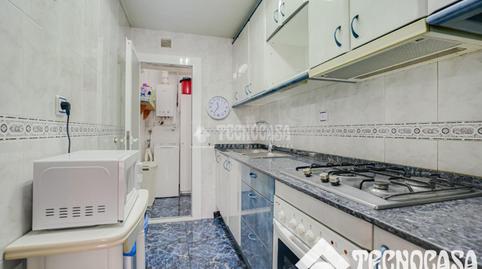 Foto 3 de Piso en venta en Llefià, Badalona