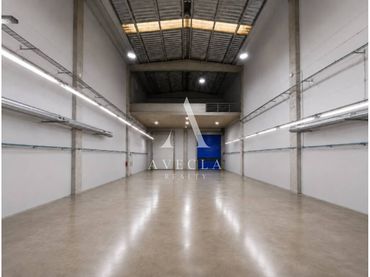 Nave industrial in affitto a Calle Carrer de l´Àtom 23