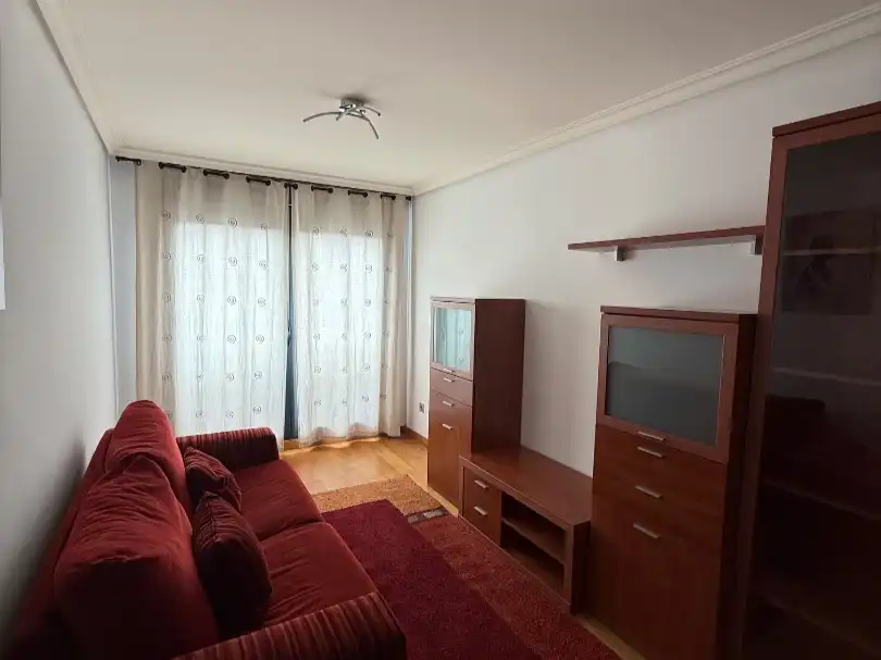 Wohnung zur Miete in Estrada Pola Vía, 116, Nigrán centro