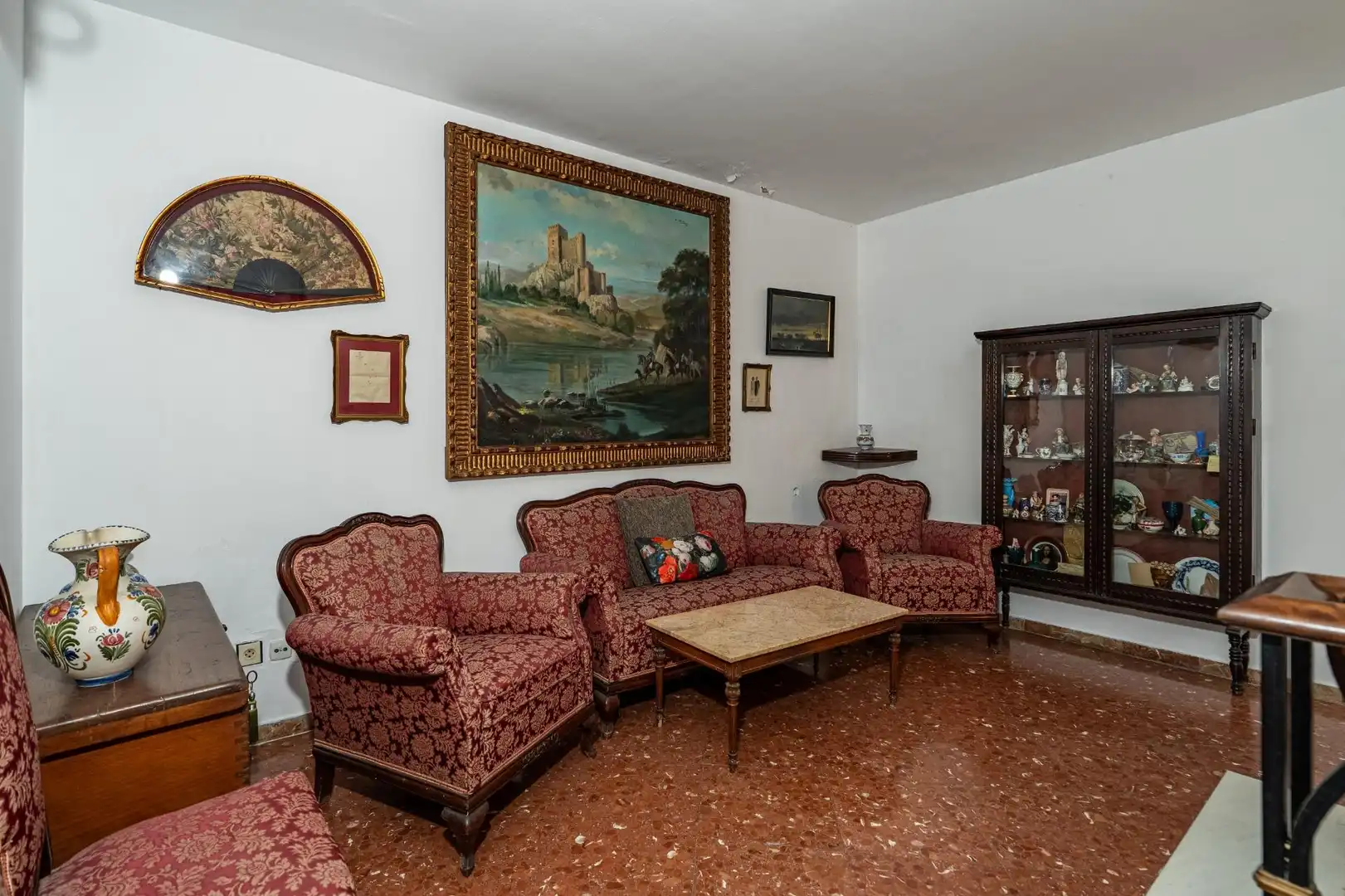 Sala d'estar de Casa o xalet en venda en Valencina de la Concepción amb Aire condicionat, Jardí privat i Piscina