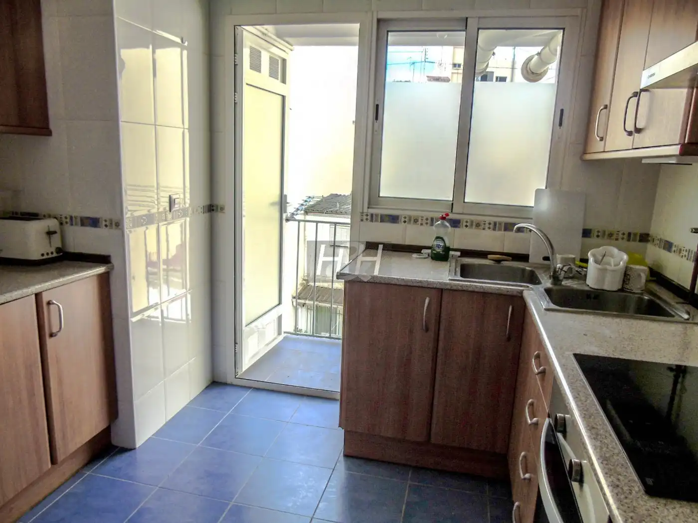 Kitchen of Flat for rent in Burjassot  with Balcony