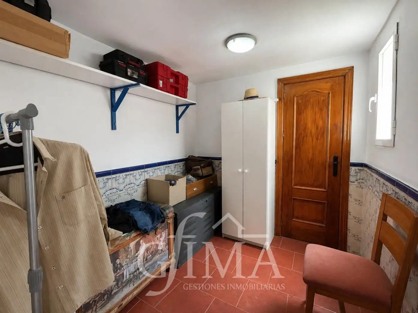 Casa adosada en venta en Tomelloso con Calefacción, Trastero y Amueblado