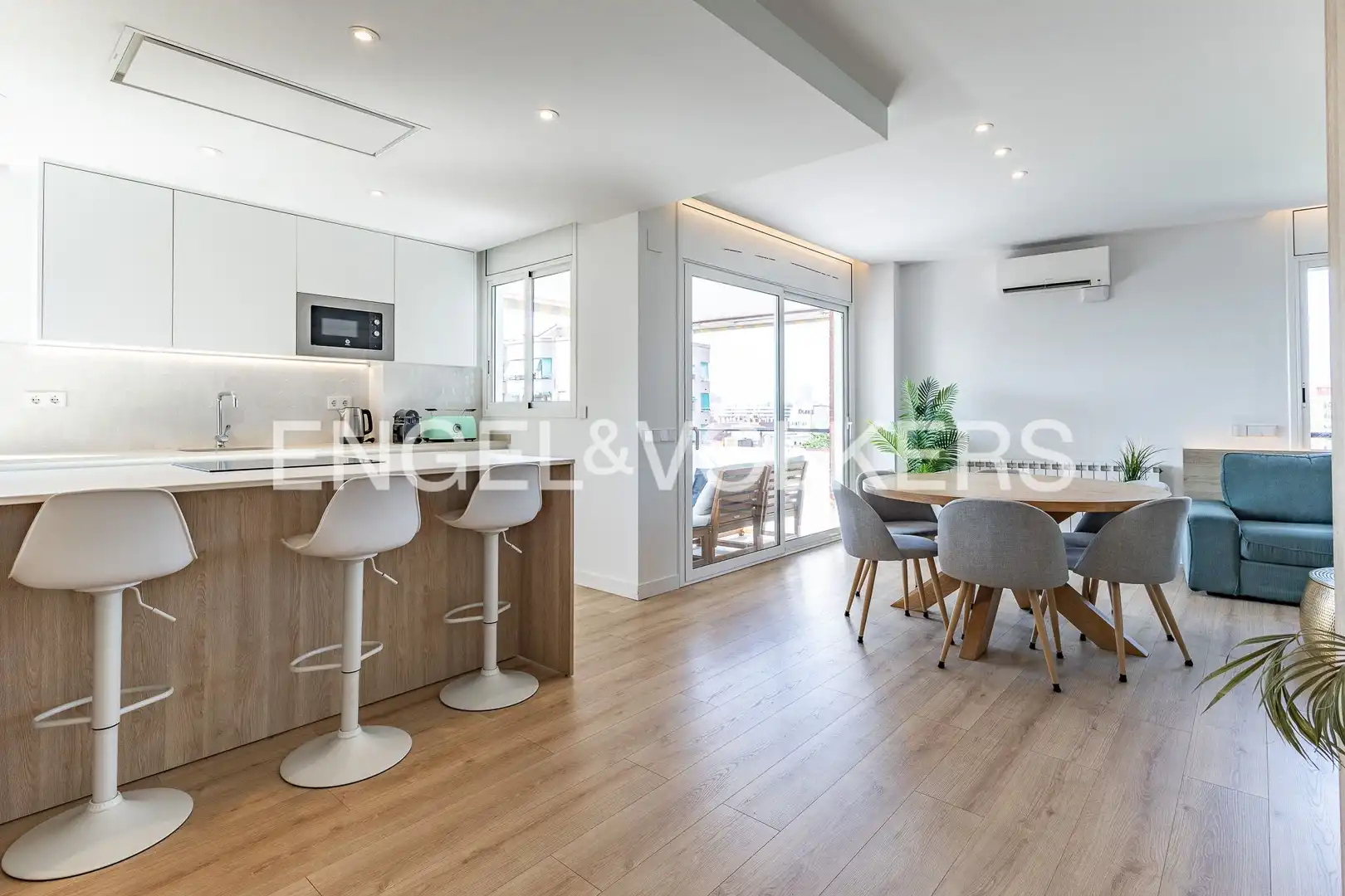 Cocina de Piso en venta en Sant Adrià de Besòs con Aire acondicionado, Calefacción y Parquet