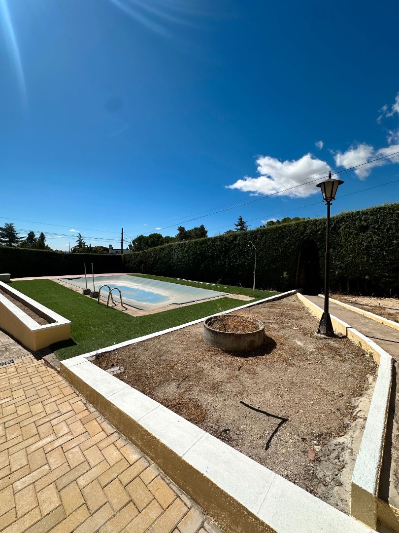 Swimming pool of House or chalet for sale in Valdemorillo  with Private garden, Swimming Pool and Oven
